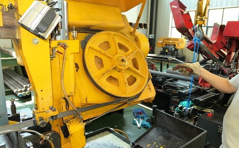 如何解决丰城卧式金属带锯床切削时出现的断带现象？